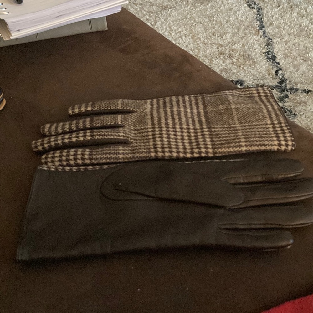 Merona brown& plaid  leather gloves.
